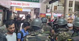 মহাখালী বাস টার্মিনালে সেনাবাহিনীর অভিযান